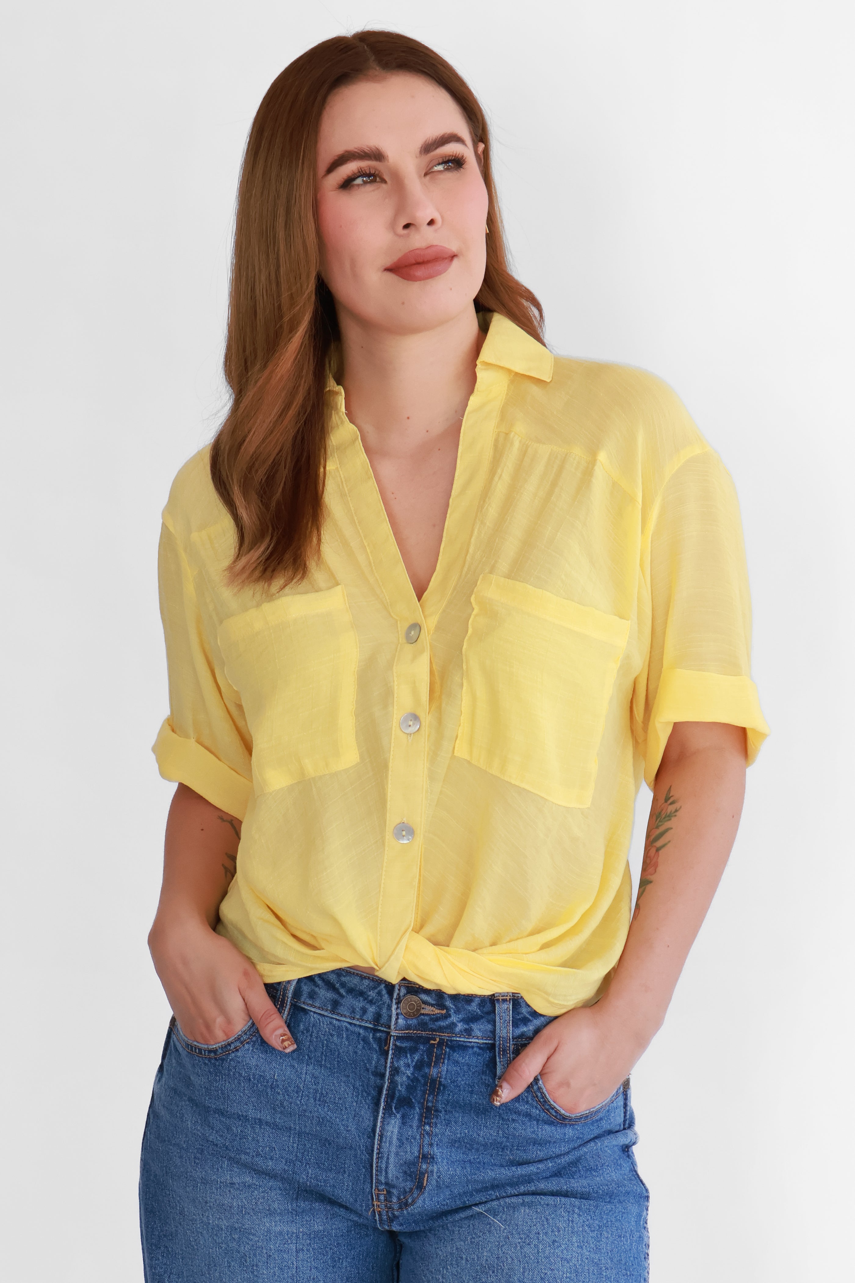 Blusa Amarilla con Botones | $220 pz