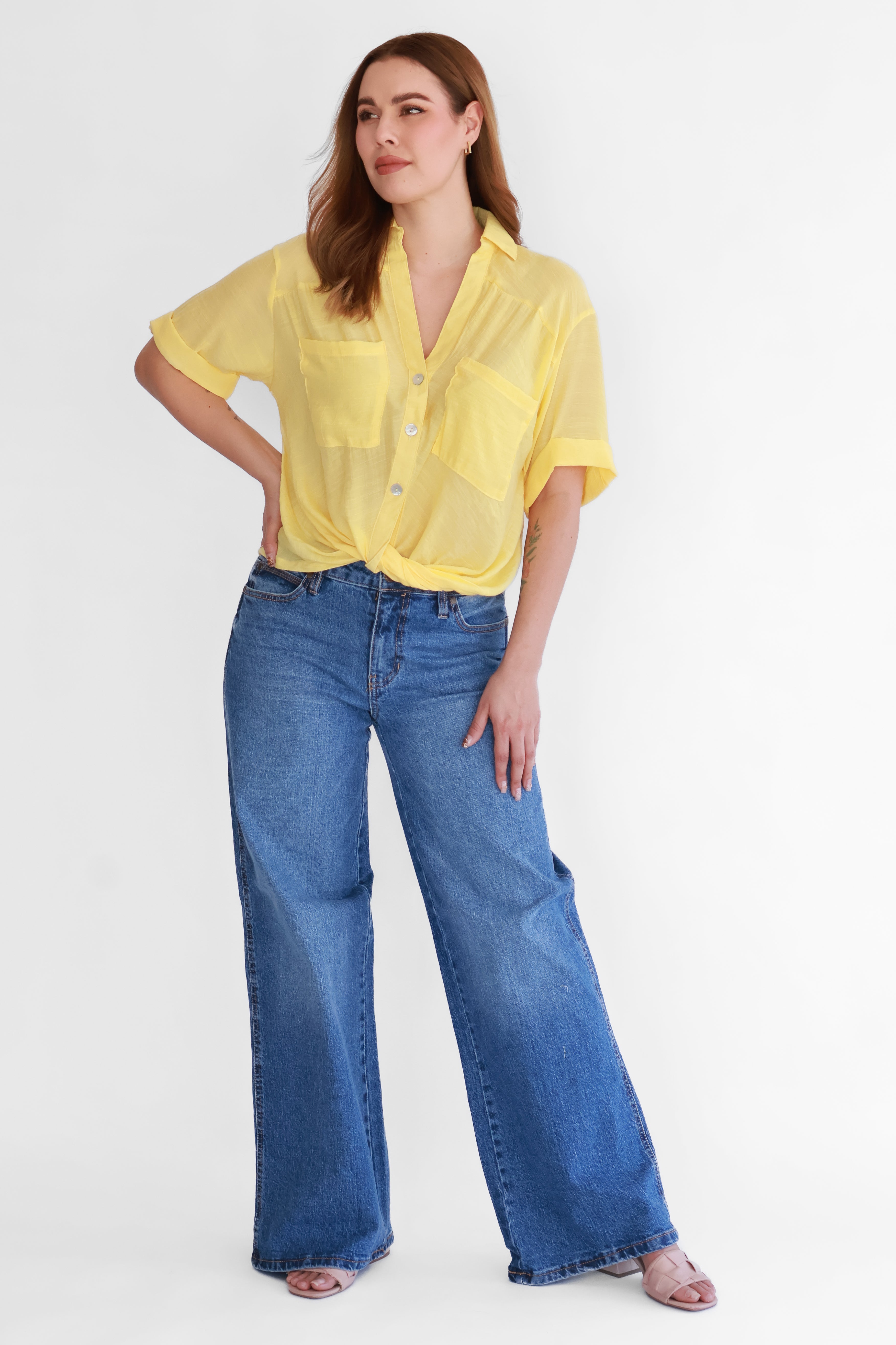 Blusa Amarilla con Botones | $220 pz