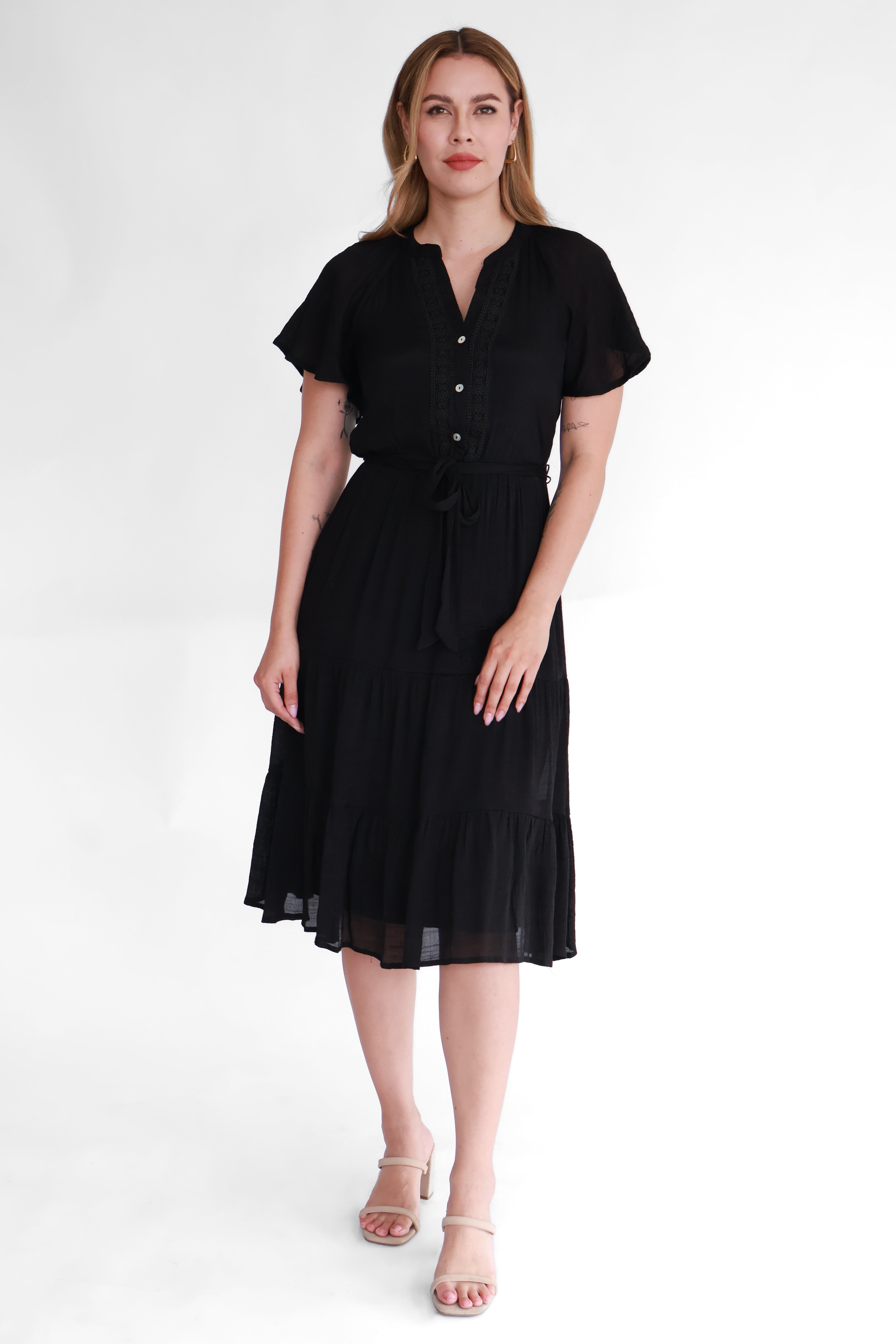 Vestido Midi con Olanes y Cinturón | $270 pz
