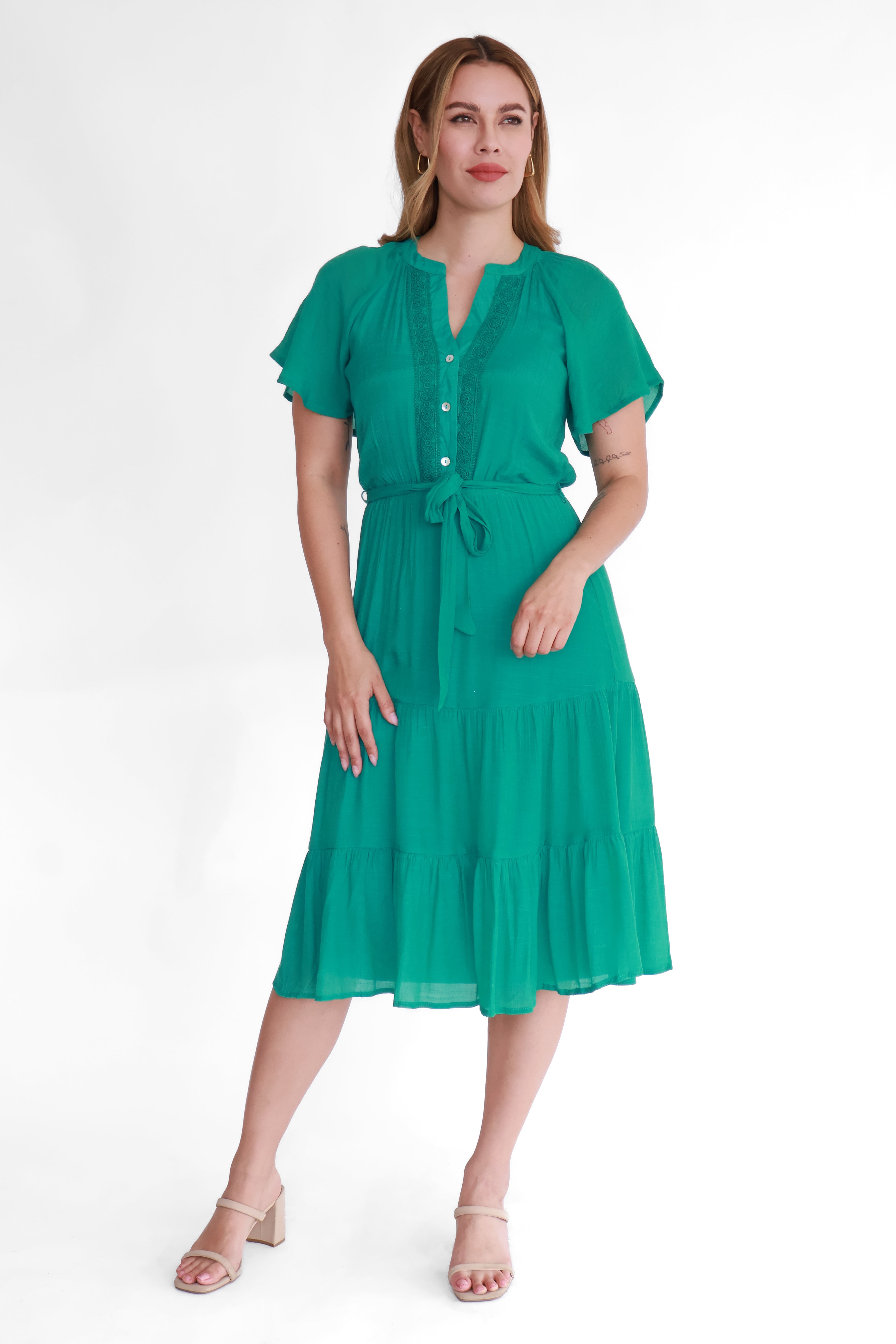 Vestido Midi con Olanes y Cinturón | $270 pz