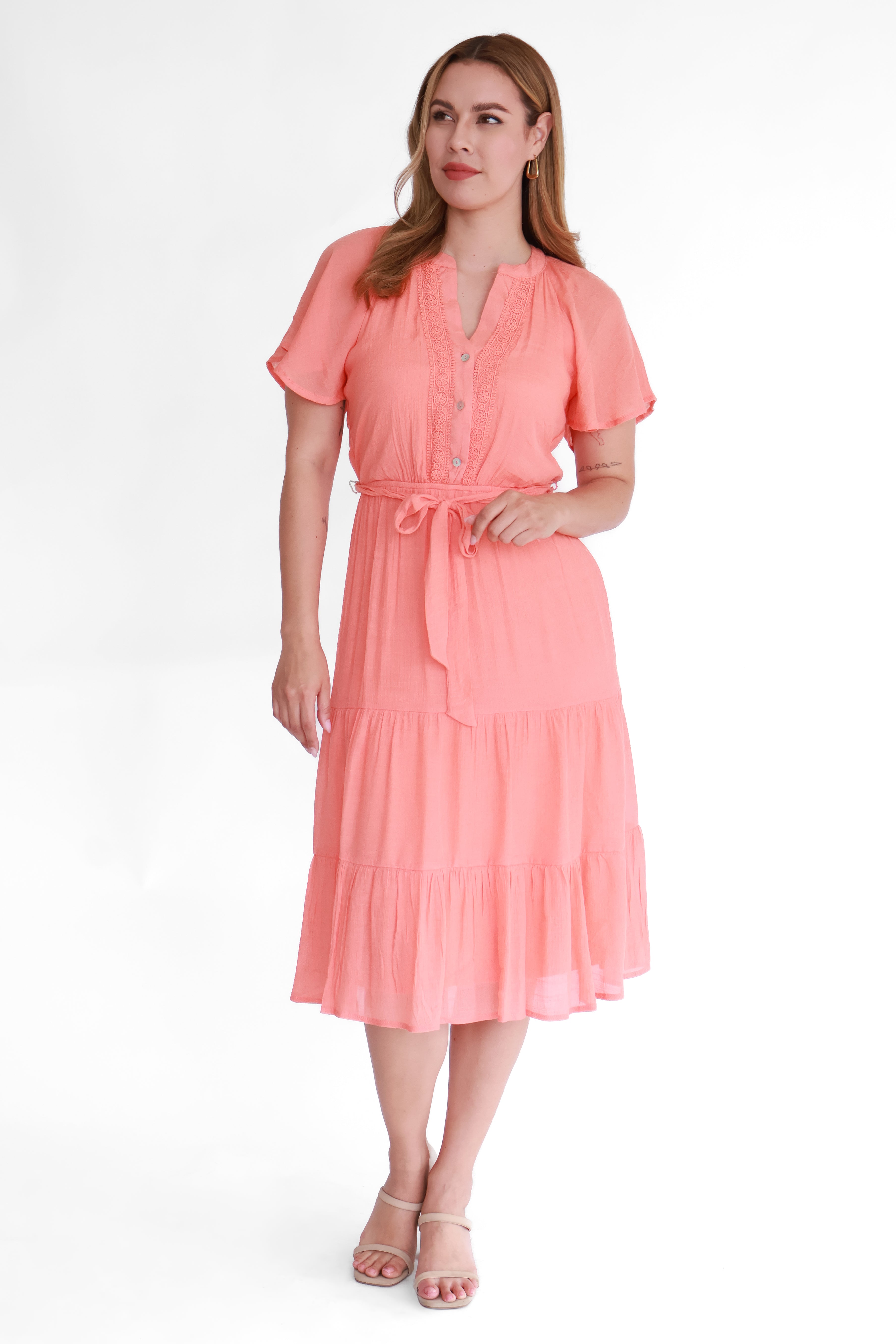 Vestido Midi con Olanes y Cinturón | $270 pz