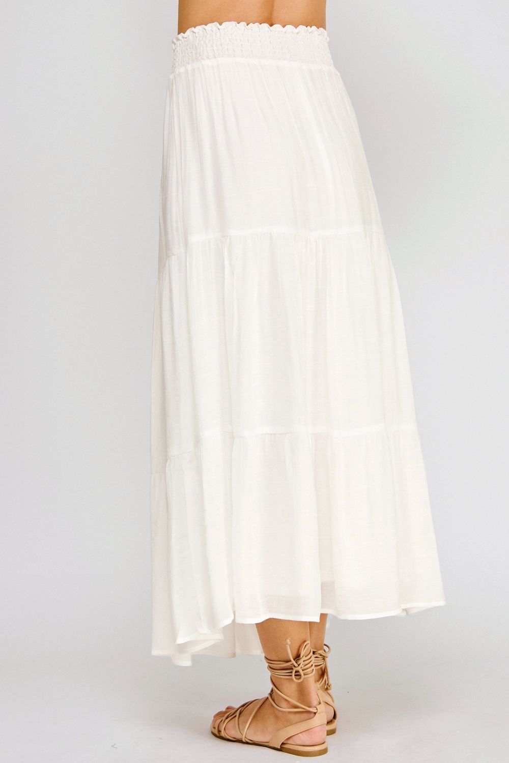 Falda Midi Blanca con Olanes