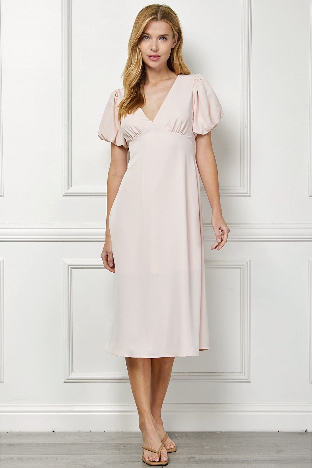 Vestido Midi Rosa Palo con Espalda Abierta y Lazo