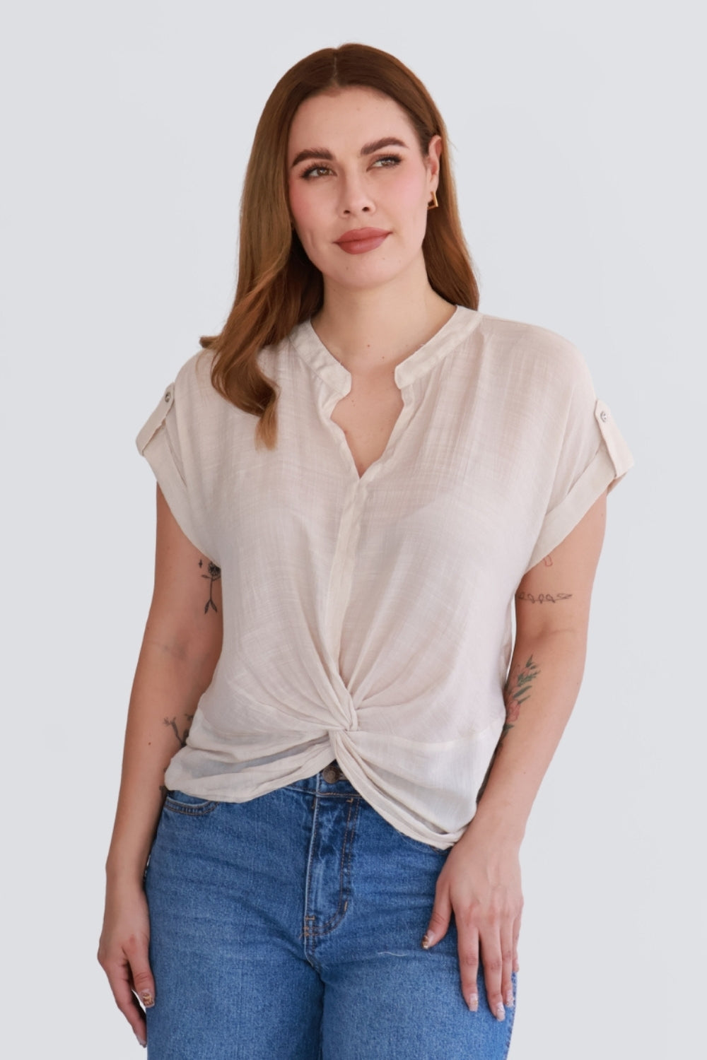 Blusa Beige con Ajuste Inferior