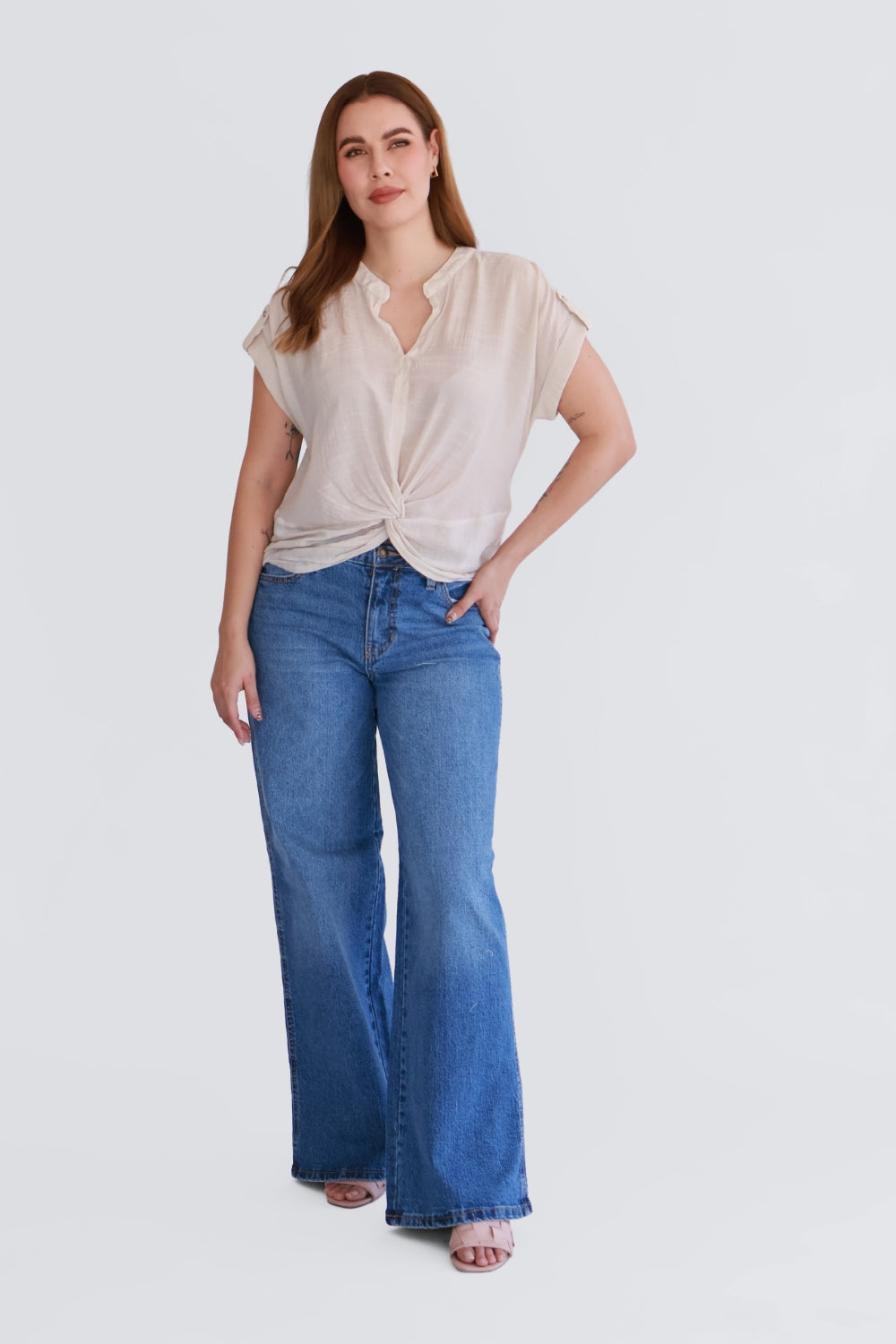 Blusa Beige con Ajuste Inferior