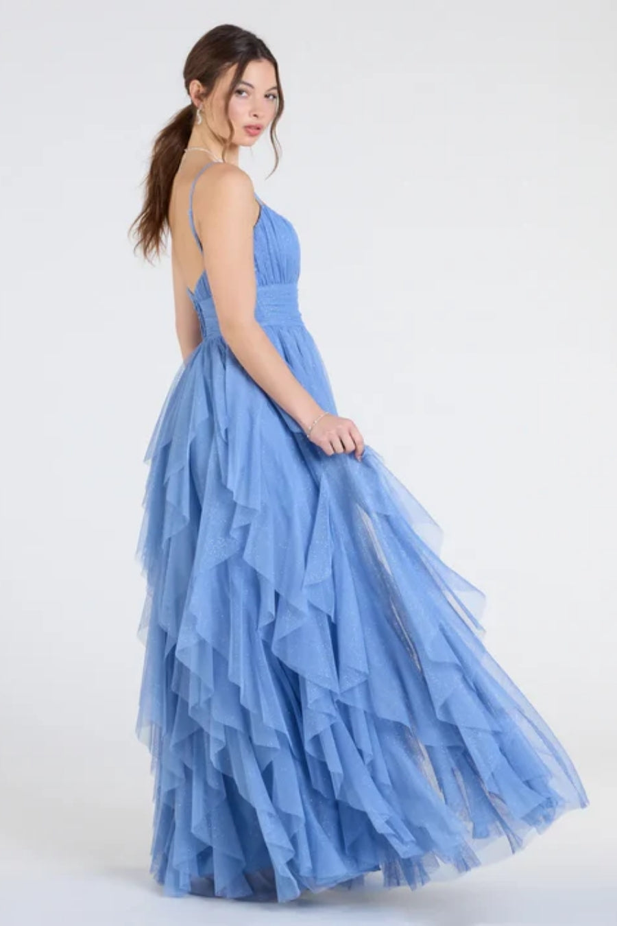 Vestido Largo Azul en Capas con Abertura