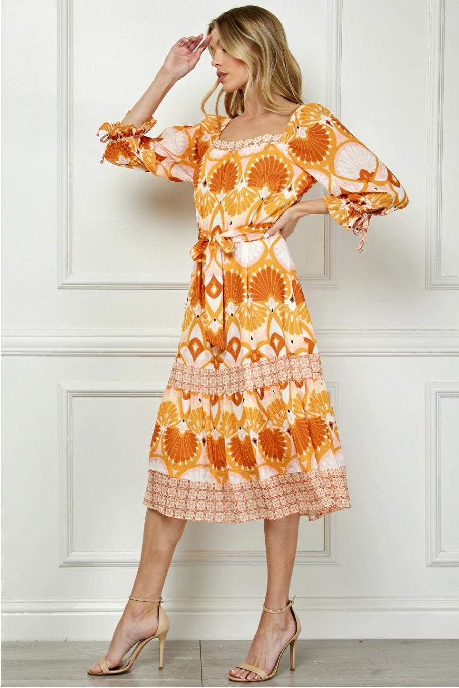 Vestido Midi Naranja con Estampado