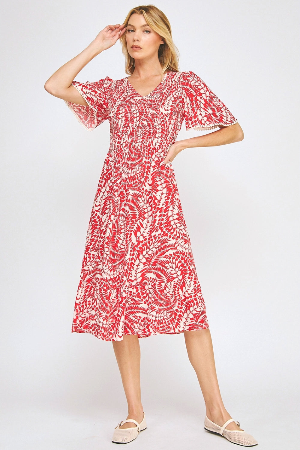 Vestido Midi Estampado Rojo con Mangas Cortas