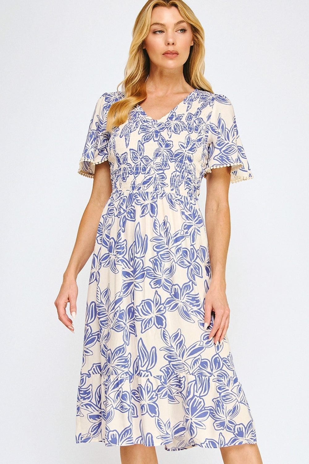 Vestido Midi Estampado Beige con Azul y Mangas Cortas