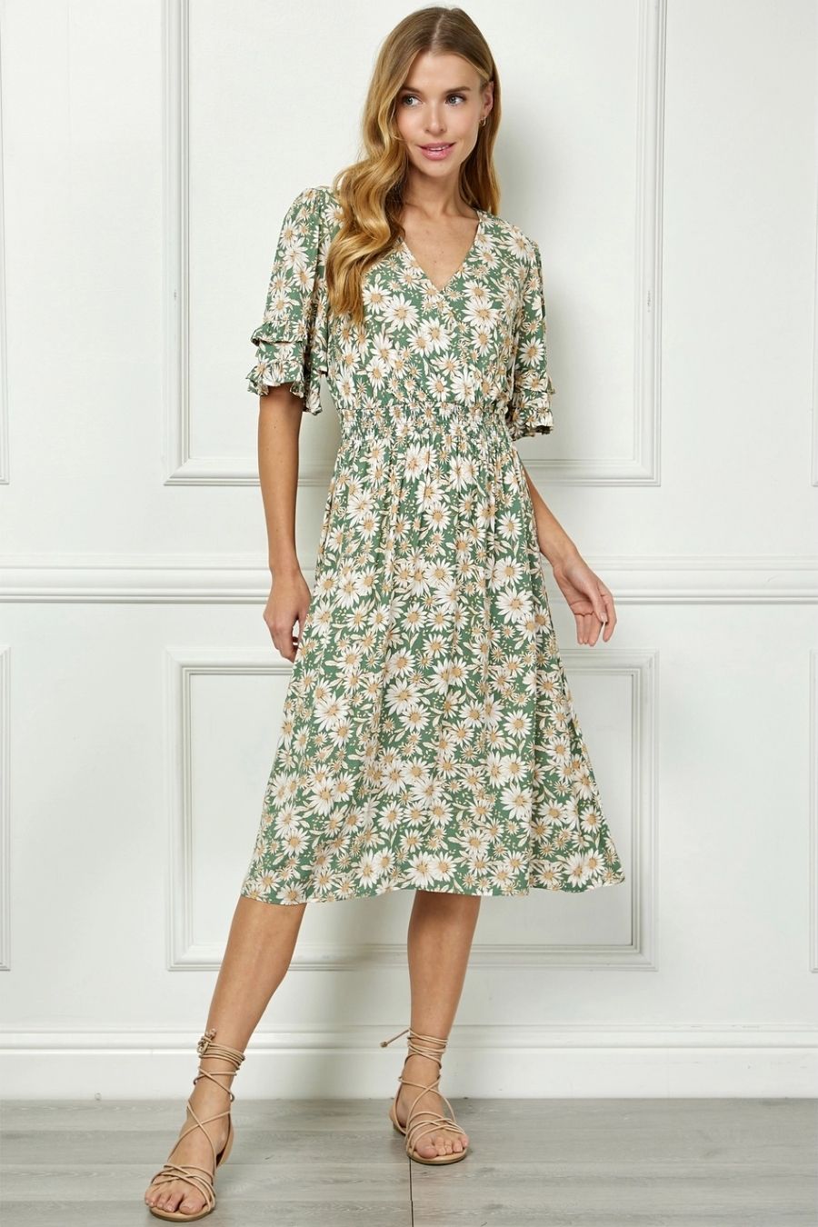 Vestido Midi Floral Verde con Margaritas