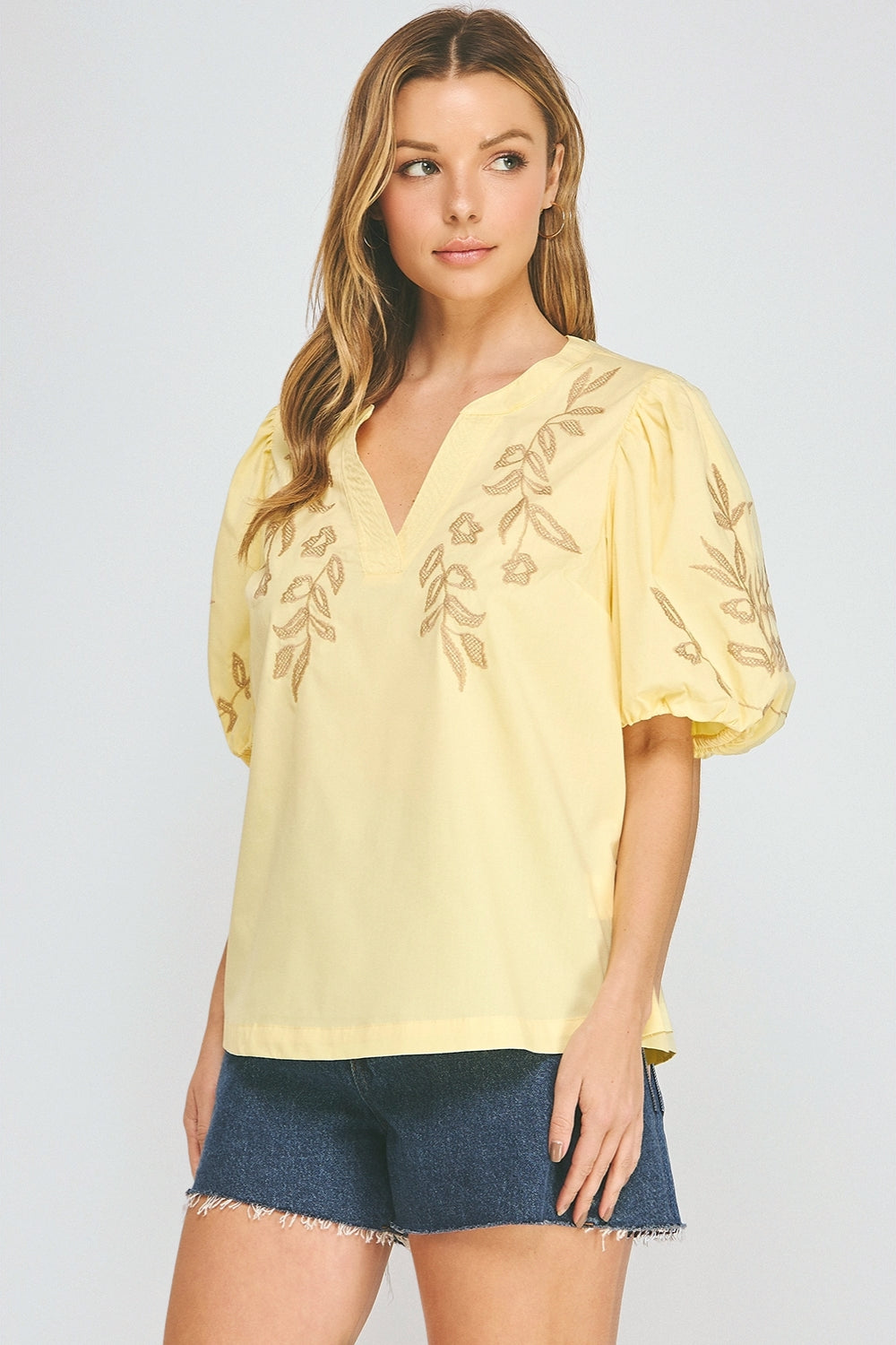 Blusa Amarilla Bordada Floral
