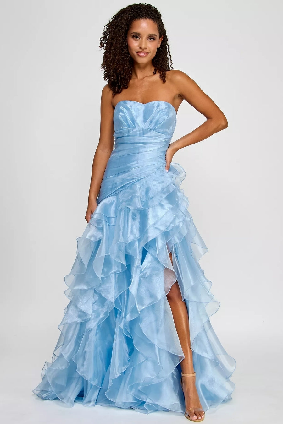Vestido Largo Azul Strapless con Volantes | $1,000 pz